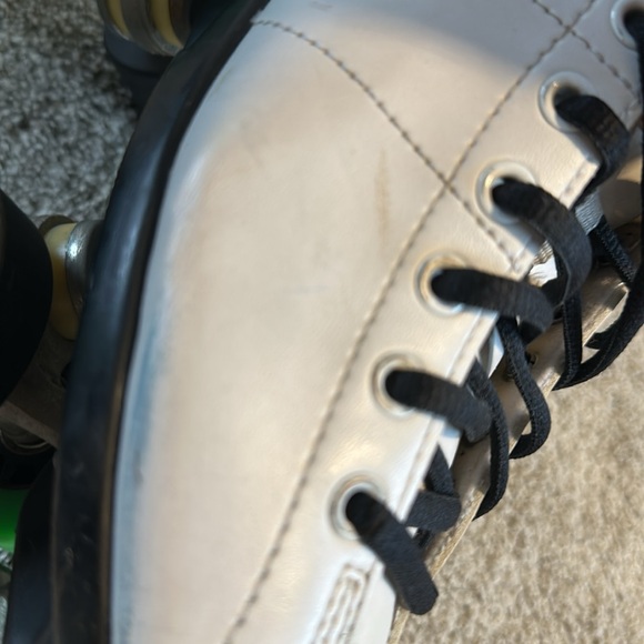 Riedell Cayman Roller Skates R3 - Picture 7 of 16